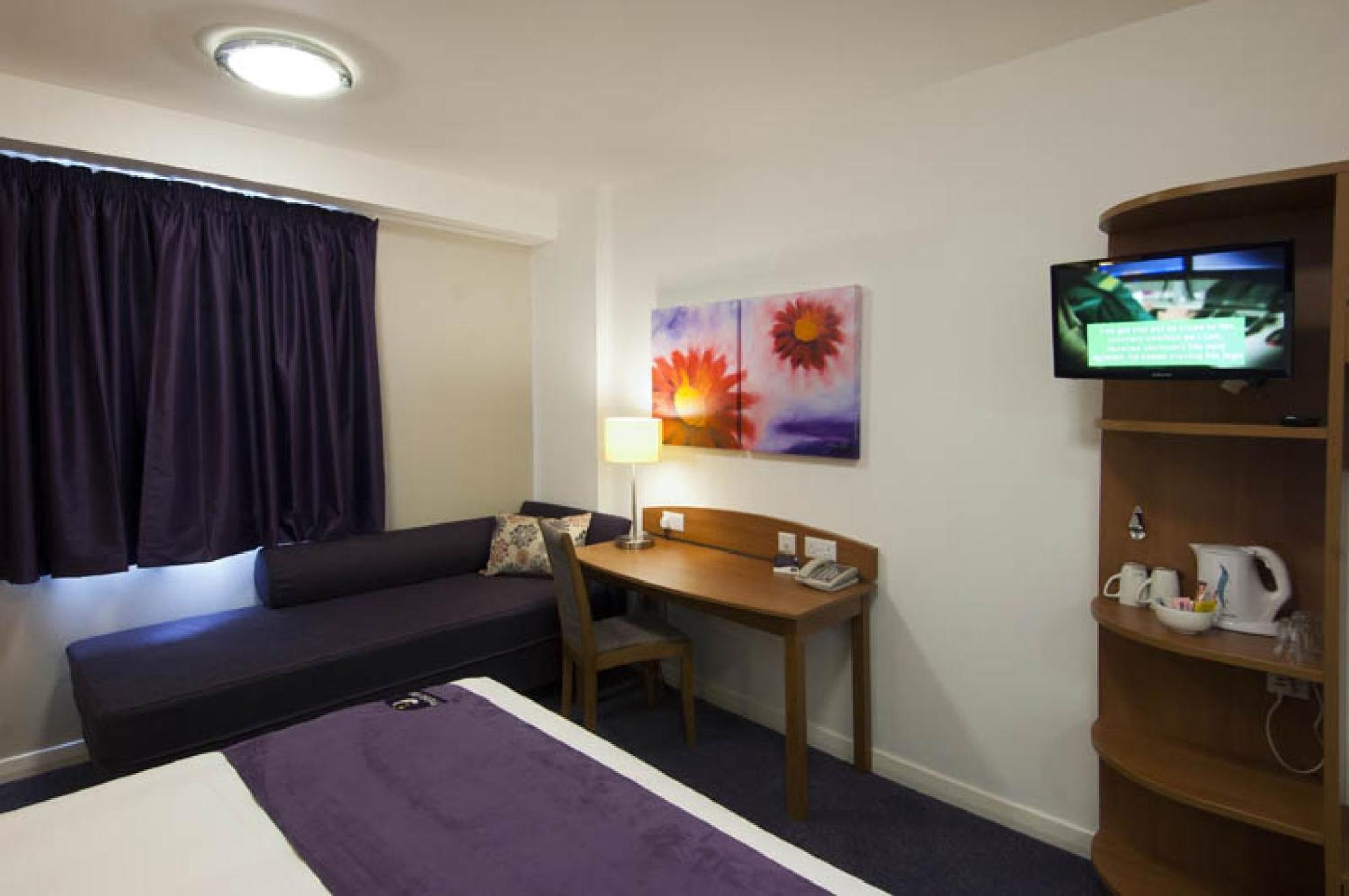 Premier Inn Dover East Exteriér fotografie