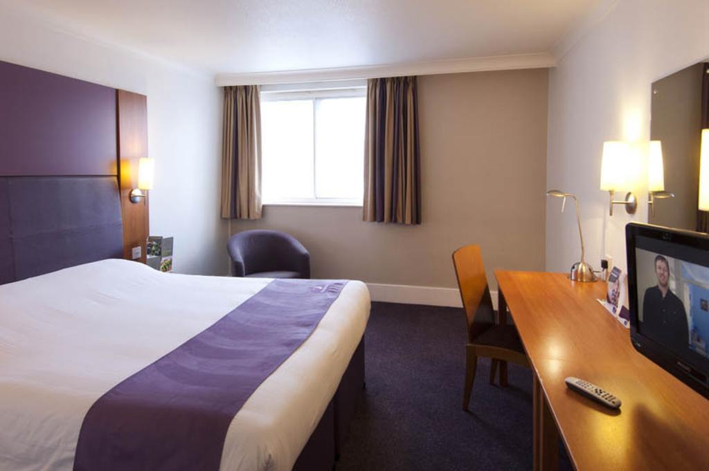 Premier Inn Dover East Exteriér fotografie