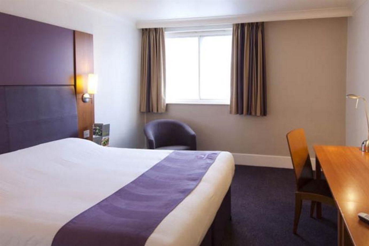 Premier Inn Dover East Exteriér fotografie